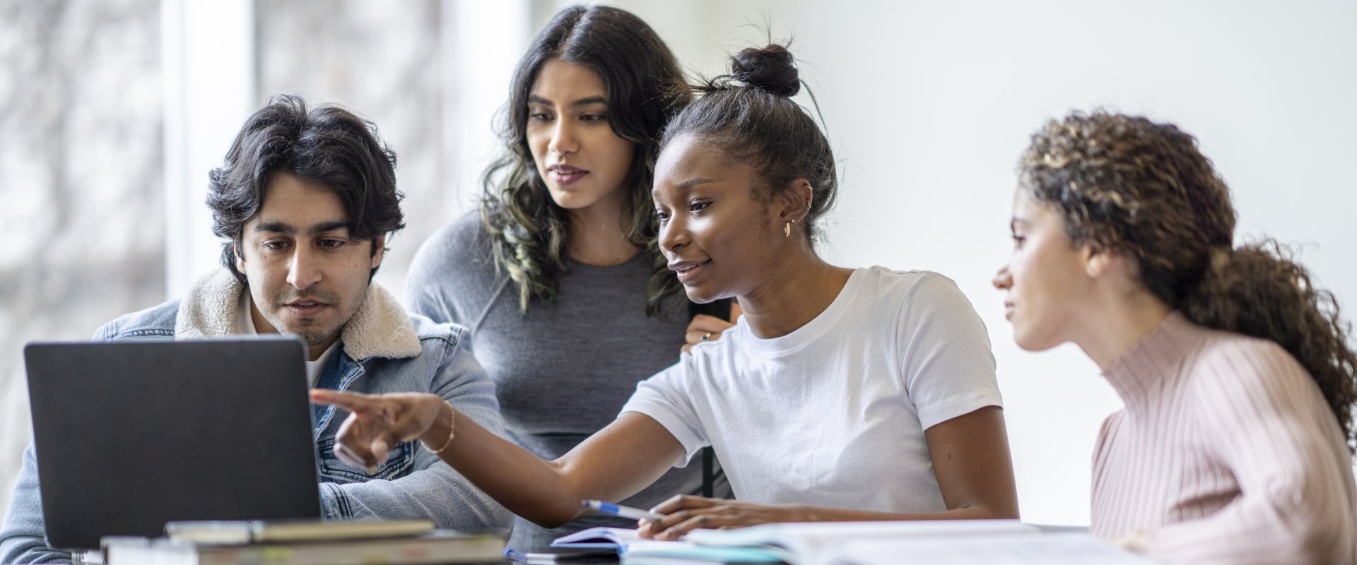 Exploring the Mentorship Programs Offered by Women's Clubs in Fairfax County, VA
